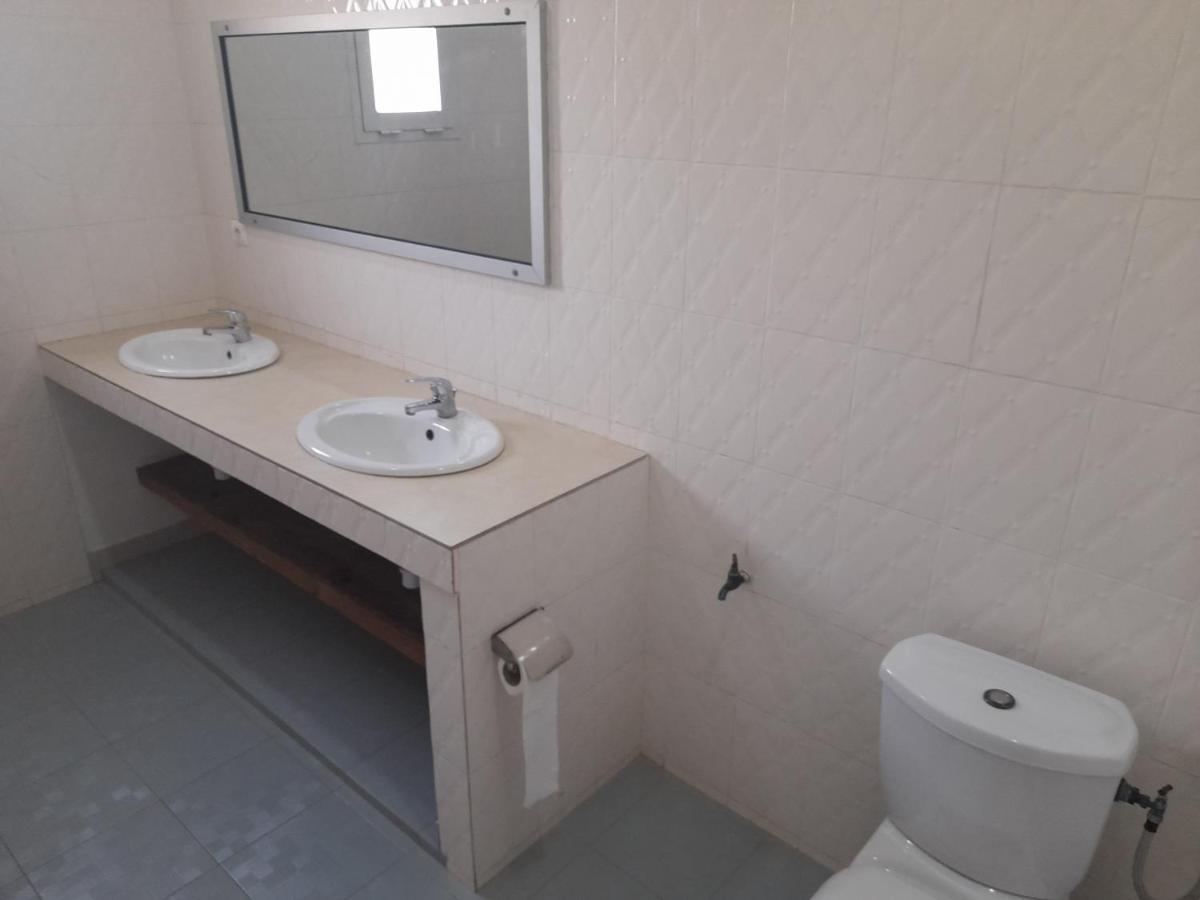 Appartement Familial Spacieux Avec Climatisation ジガンショール エクステリア 写真