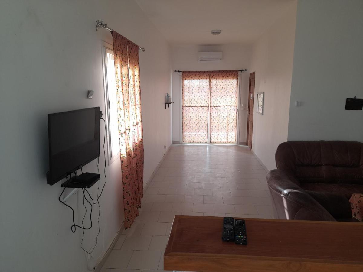 Appartement Familial Spacieux Avec Climatisation ジガンショール エクステリア 写真